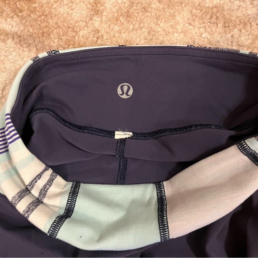 Lululemon low rise cropped leggings